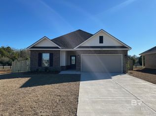 17134 Lafayette Dr, Robertsdale, AL 36567