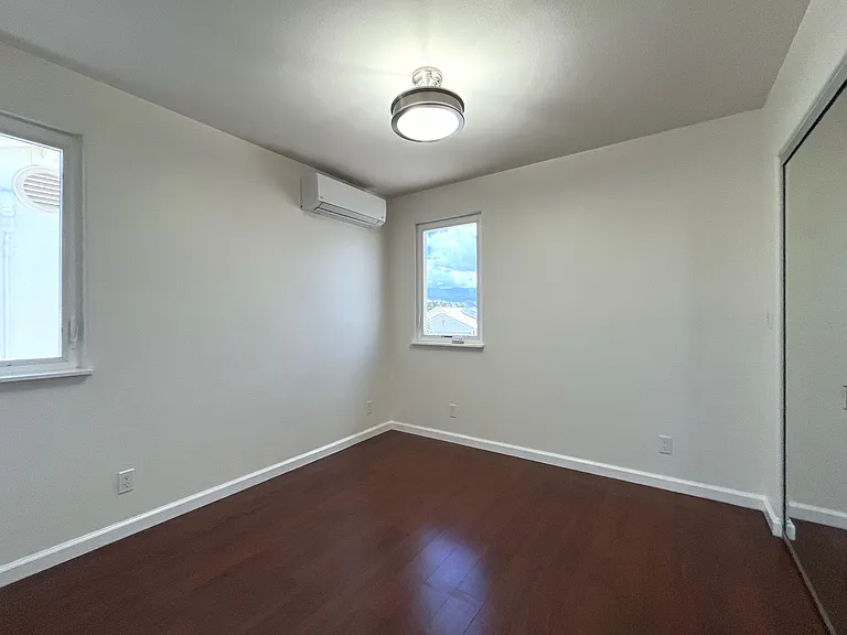 Upstairs Bedroom #2