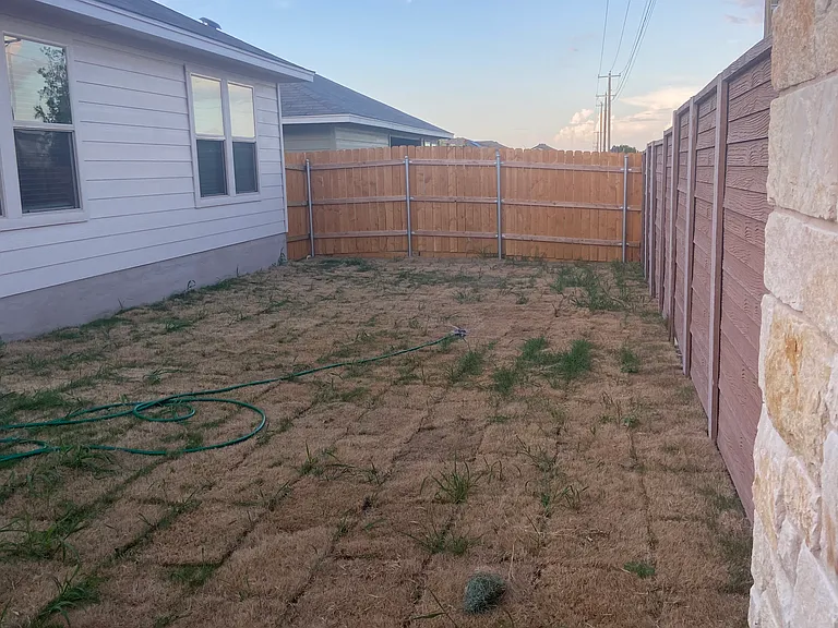516 Taggart Trl — Photo 11
