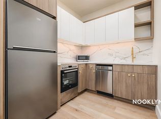 27-16 21st St #7C, Astoria, NY 11102