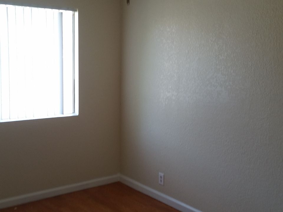 1st image of 516 N Alameda Ave APT 4