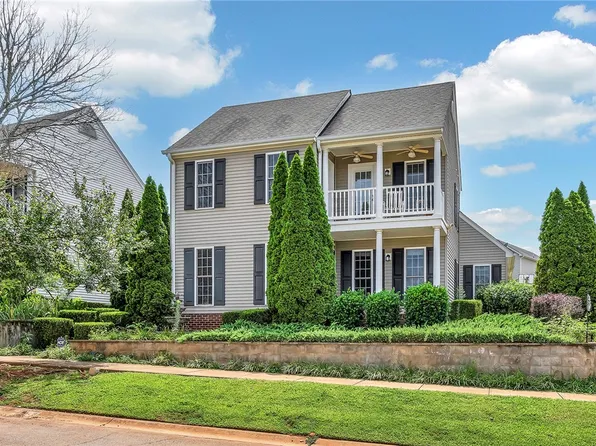 104 Homeplace Dr, Pendleton, SC 29670