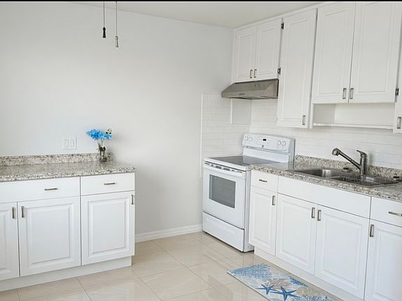 2nd image of 730 N 5th St APT A