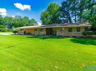 2205 Stratford Rd SE, Decatur, AL 35601