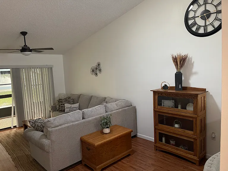 1327 Longboat Point — Photo 9