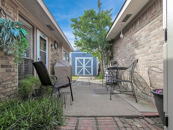 4th image of 3723 Verlaine Dr