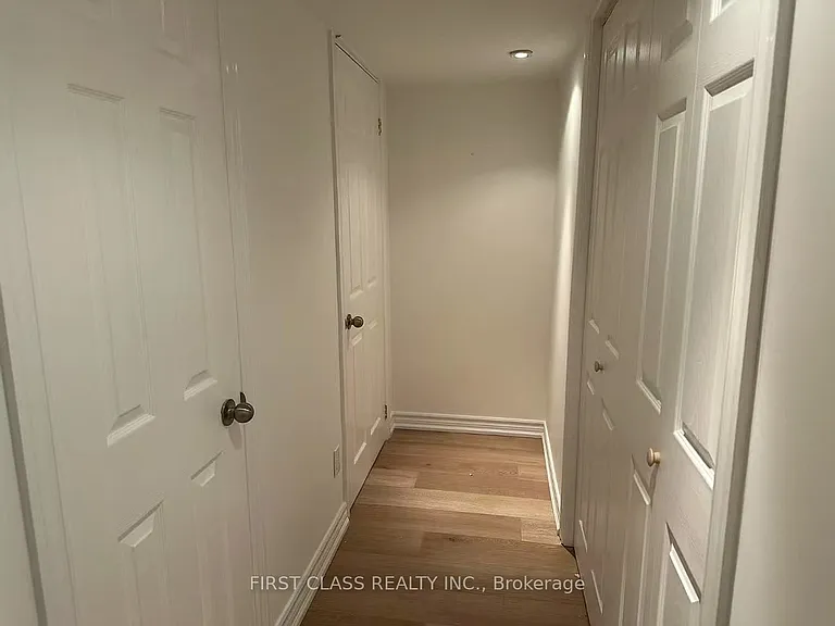 1905 Webster Blvd #BASEMENT — Photo 7