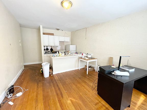 3rd image of 55 Park Dr #17A