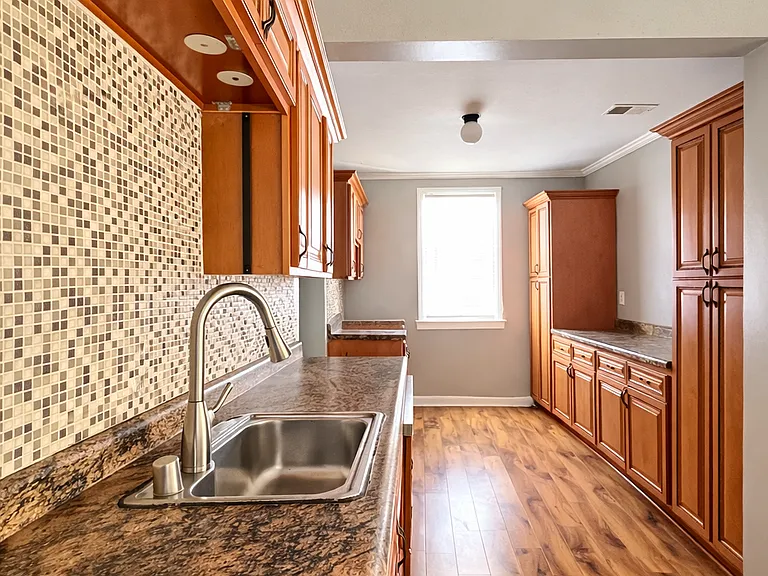 8801 W Adler St — Photo 12