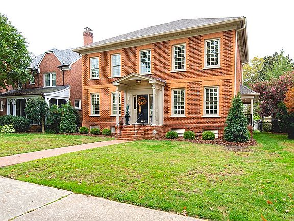2nd image of 4507 Monument Ave