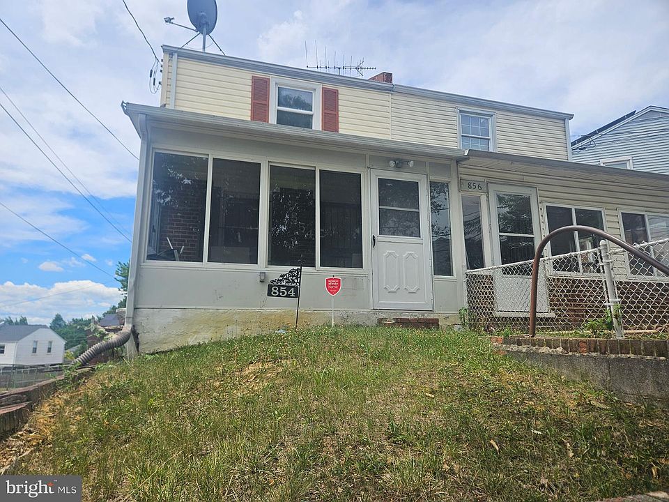 1st image of 854 51st St NE