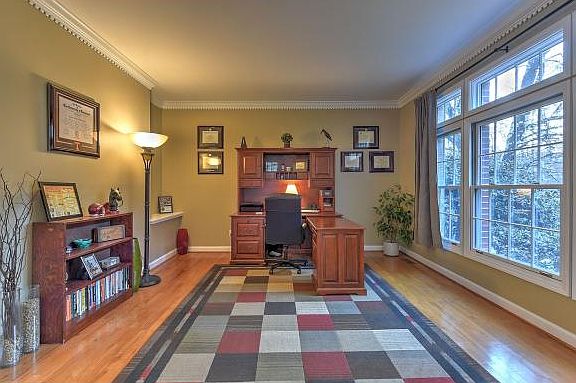 5th image of 1809 Fleetwood Dr