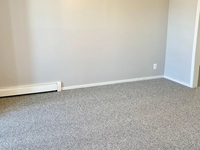 27 Florence St #2 — Photo 14