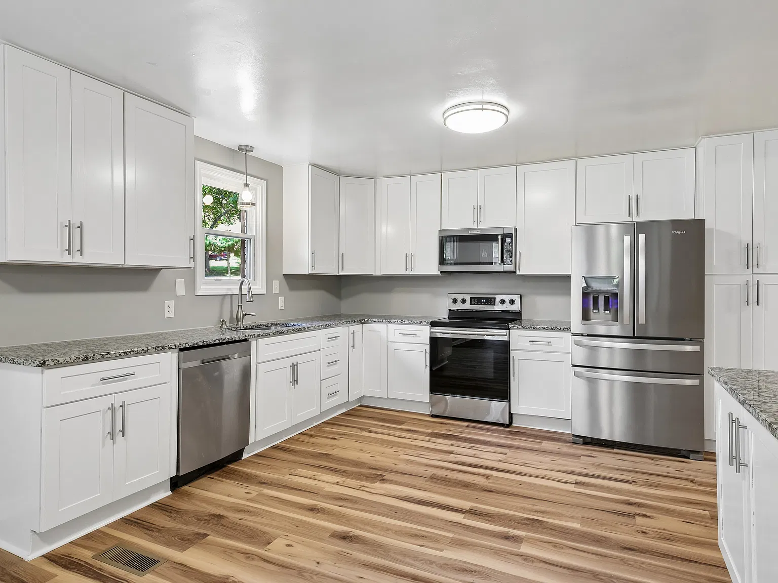 4 bed, 2397 sqft, $3,500 — Photo 1