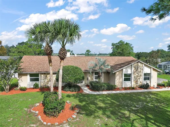 5205 Twin Palms Rd, Fruitland Park, FL 34731