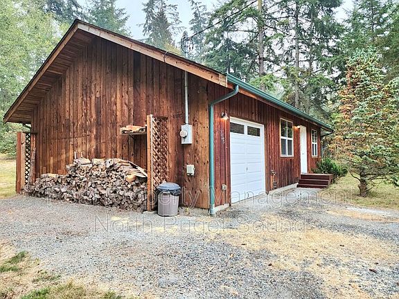 3rd image of 756 Cheryl Ann Dr