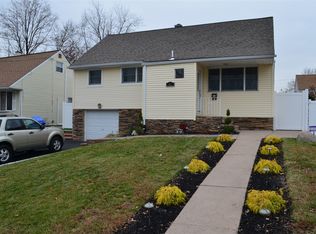 67 Atlantic St, Metuchen, NJ 08840
