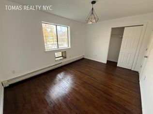 364 Huntington Ave #1, Bronx, NY 10465