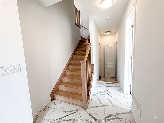 2nd image of 106 Avani Ave
