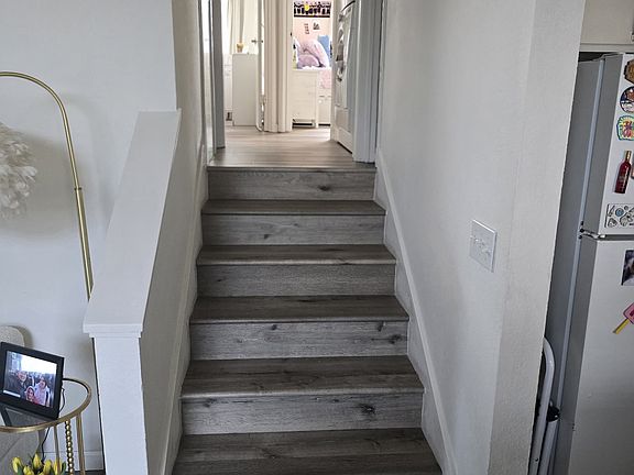 4th image of 370 Coyote Creek Cir