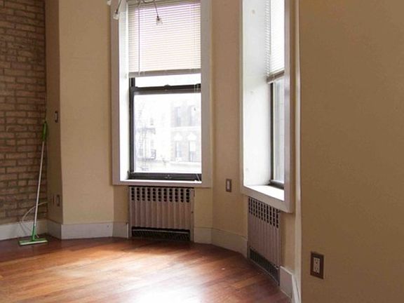 3rd image of 169 Rogers Ave APT 4B