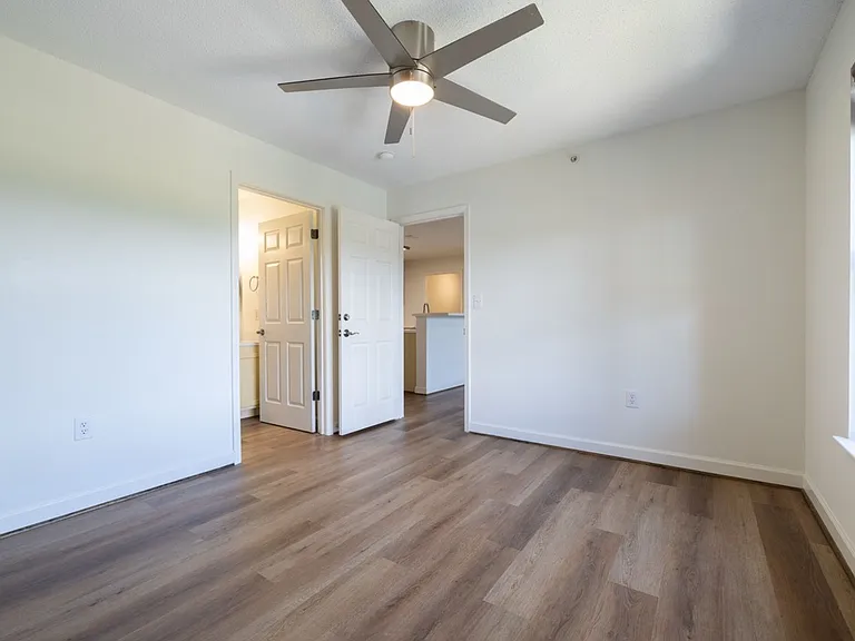 834 Harts Cove Way — Photo 20