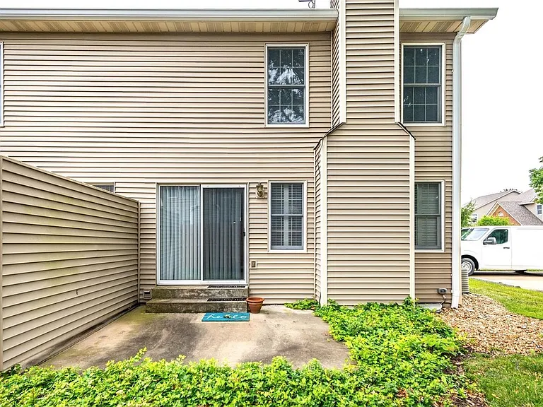 1745 Blue Oak Dr — Photo 27