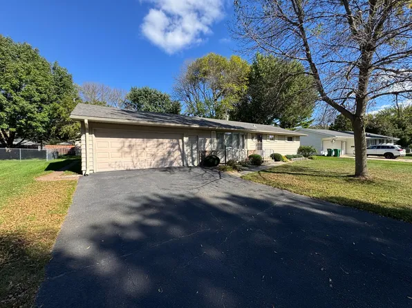 1115 Swanhill Dr, Albert Lea, MN 56007