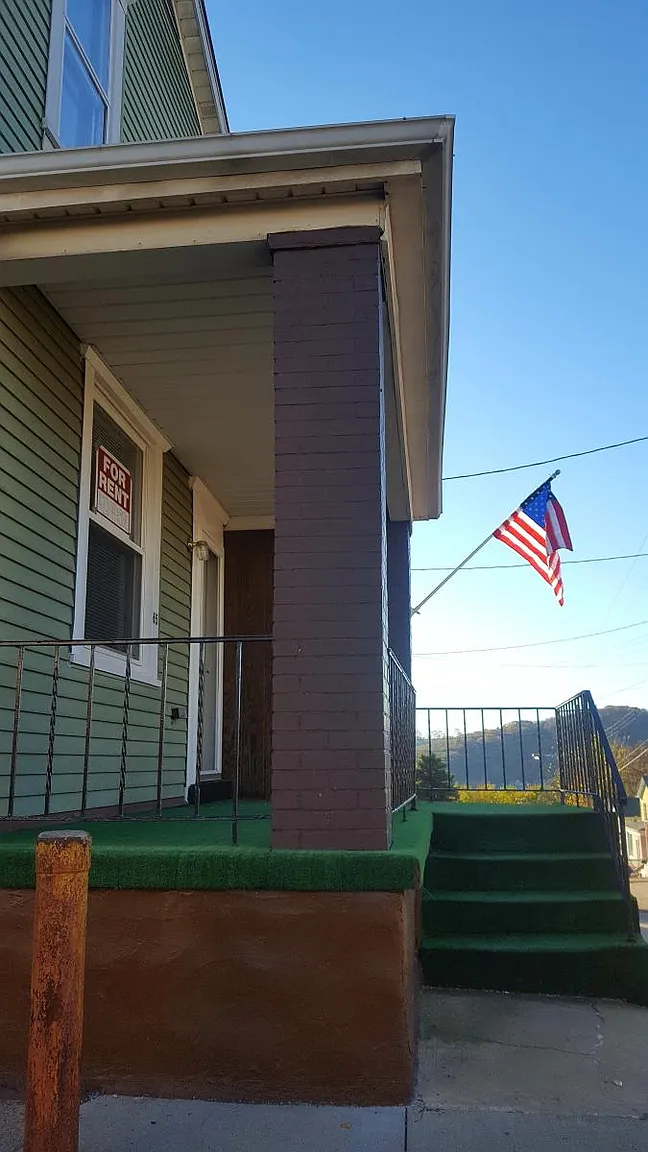 65 Frazier Ave photo 1