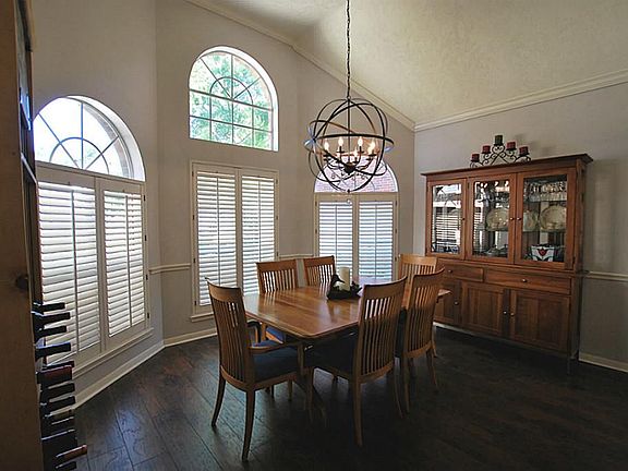 4th image of 1722 Mills Creek Ct
