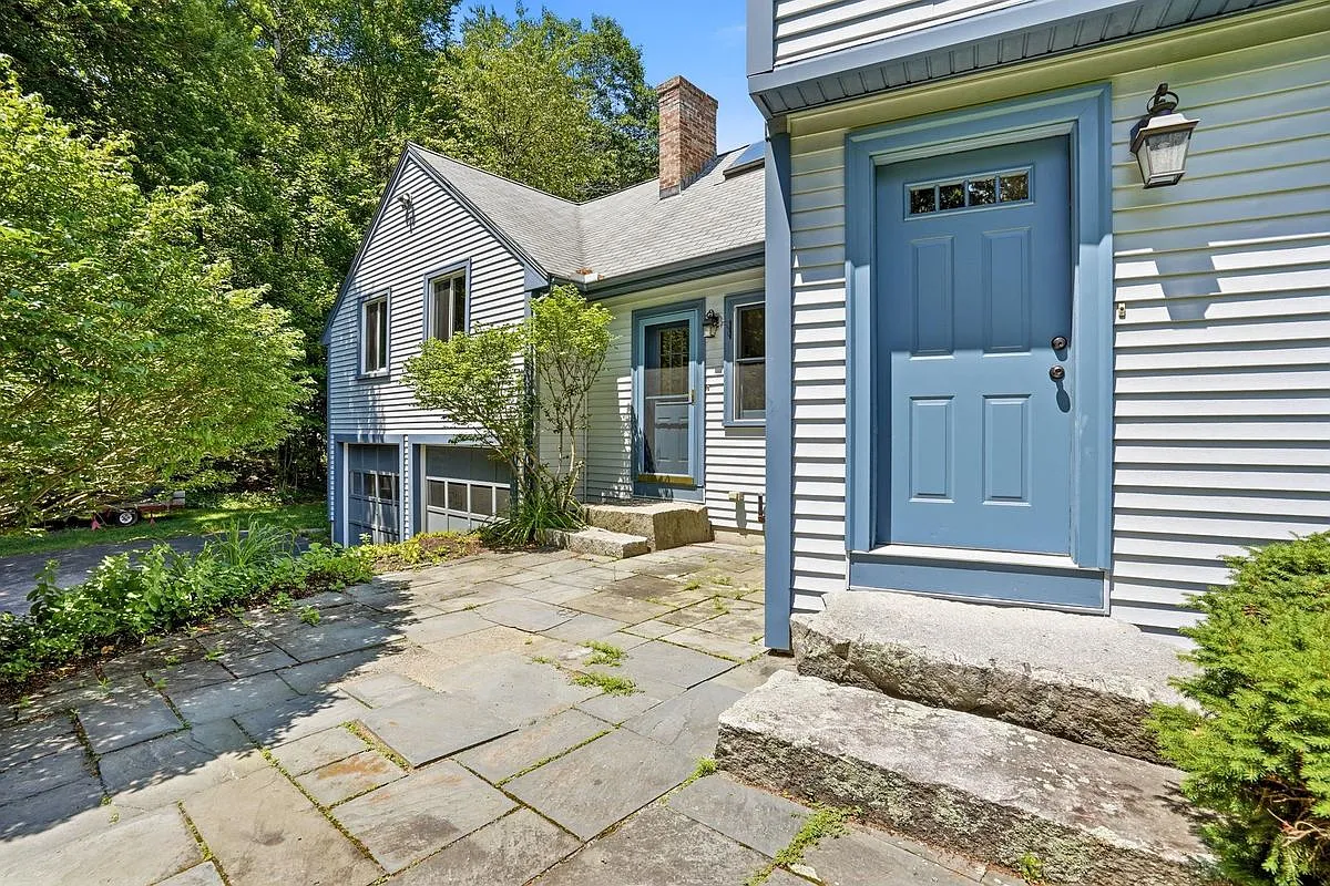 2 bed, 2.0 bath, 2131 sqft, $3,500 — Photo 3