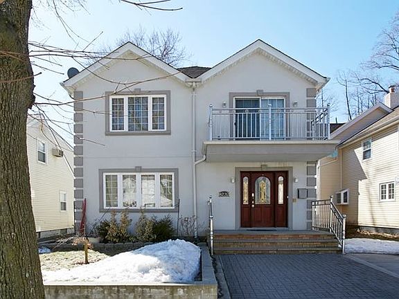 3rd image of 8232 242nd St