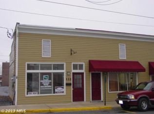 122 N Holliday St, Strasburg, VA