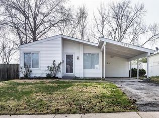 3332 Mowing Green Dr, Florissant, MO 63031