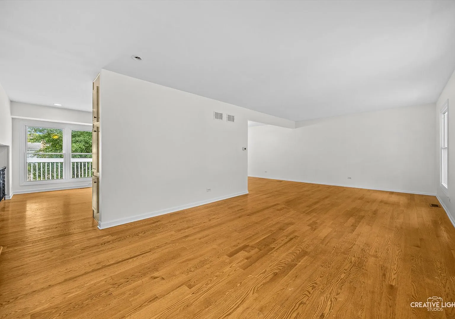 5 bed, 3.5 bath, 2505 sqft, $4,000 — Photo 3