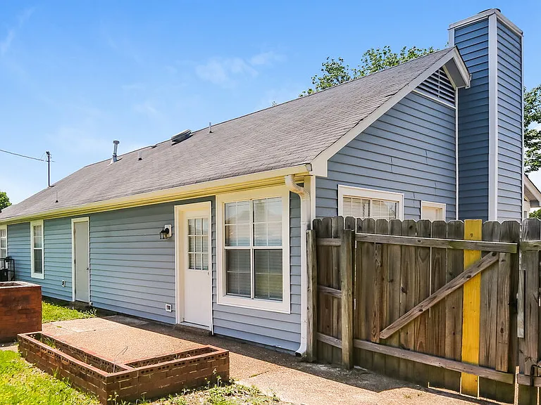 7714 Spring Morning Ct — Photo 16