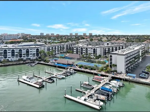 1012 Anglers CV #D304, MARCO ISLAND, FL 34145