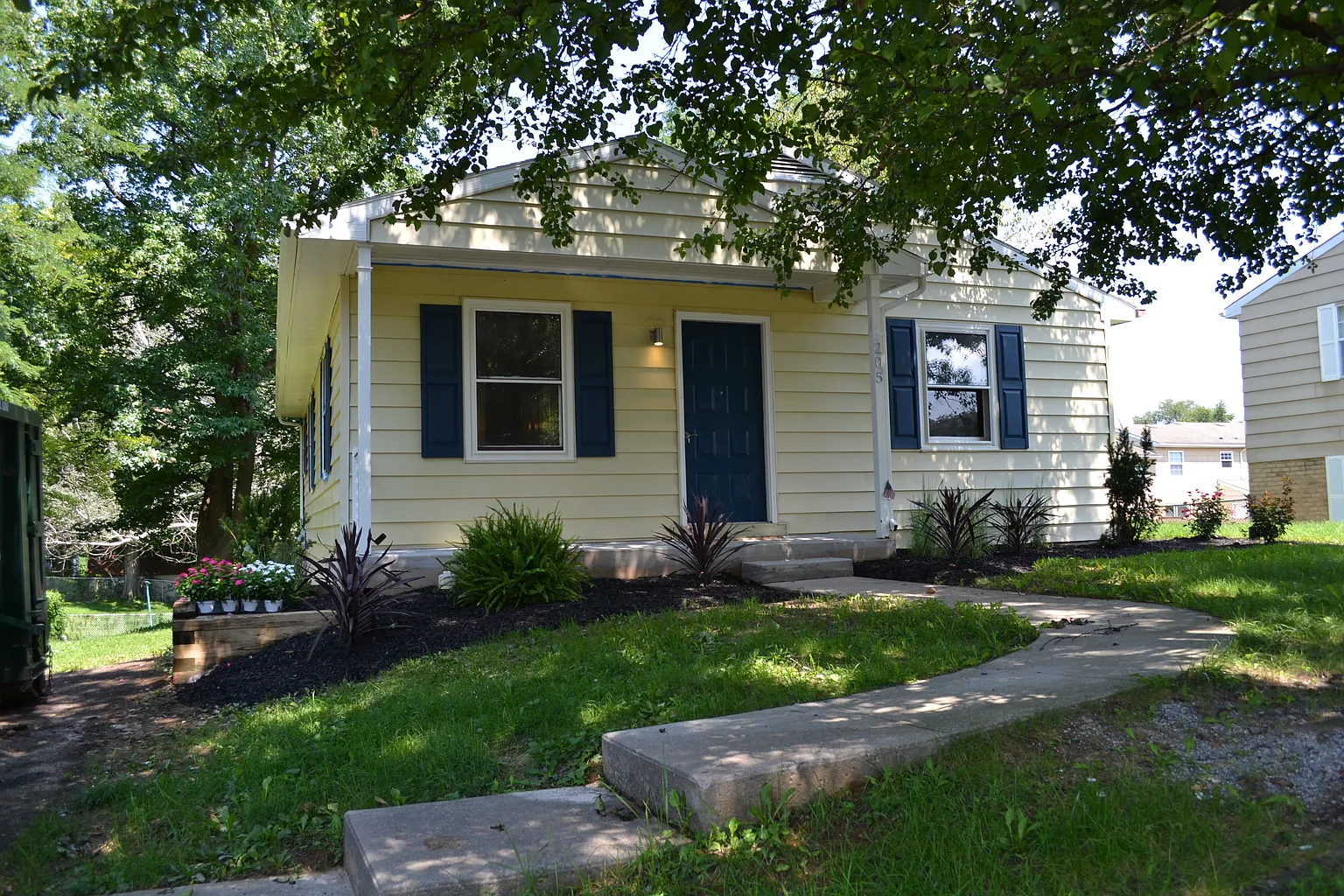 205 Birch Knoll Rd photo 1