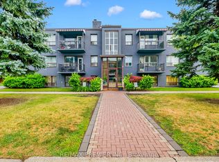 4 Hartham Pl #5, Toronto, ON M3K1P3