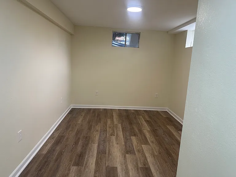 541 S Eaton St — Photo 15
