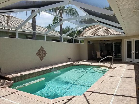 4th image of 197 Valencia Lakes Dr