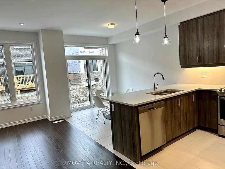 13 Milady Cres — Photo 8