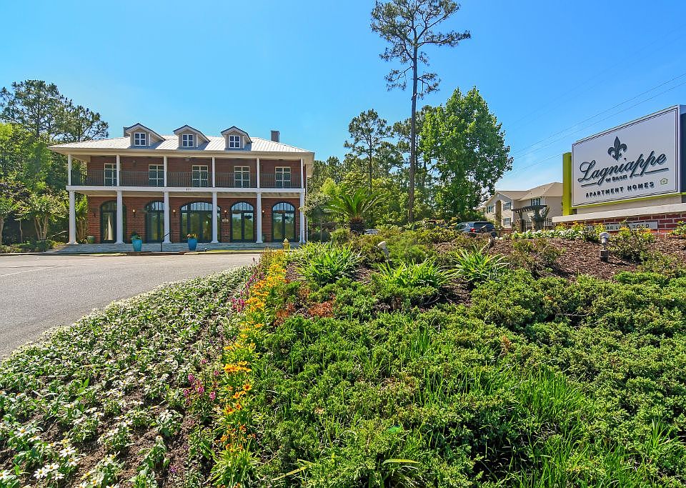 Lagniappe Of Biloxi Apartment Homes 831 Cedar Lake Rd Biloxi MS Zillow