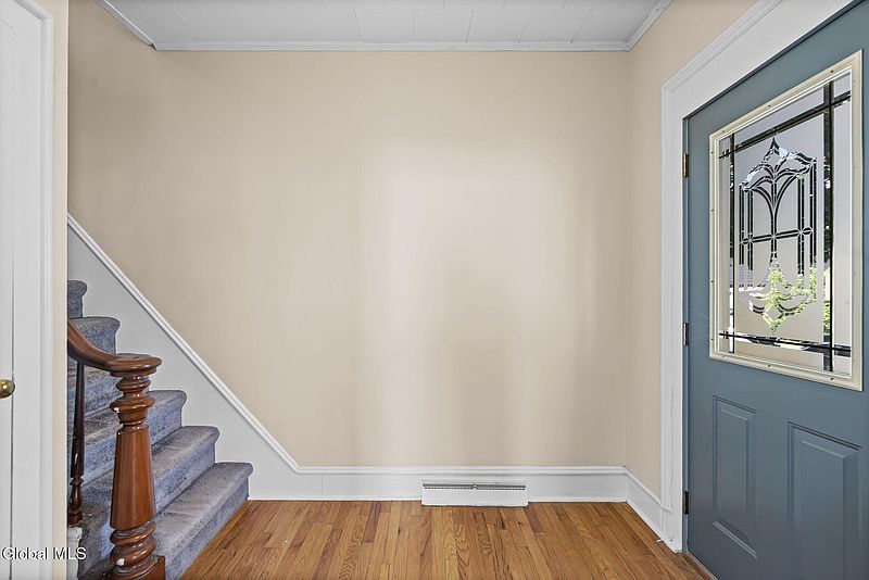 3rd image of 3 Ball Place