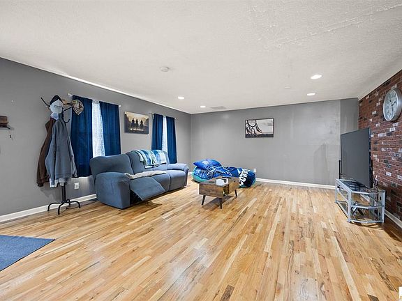 5th image of 70 Goodnight Terrace Rd