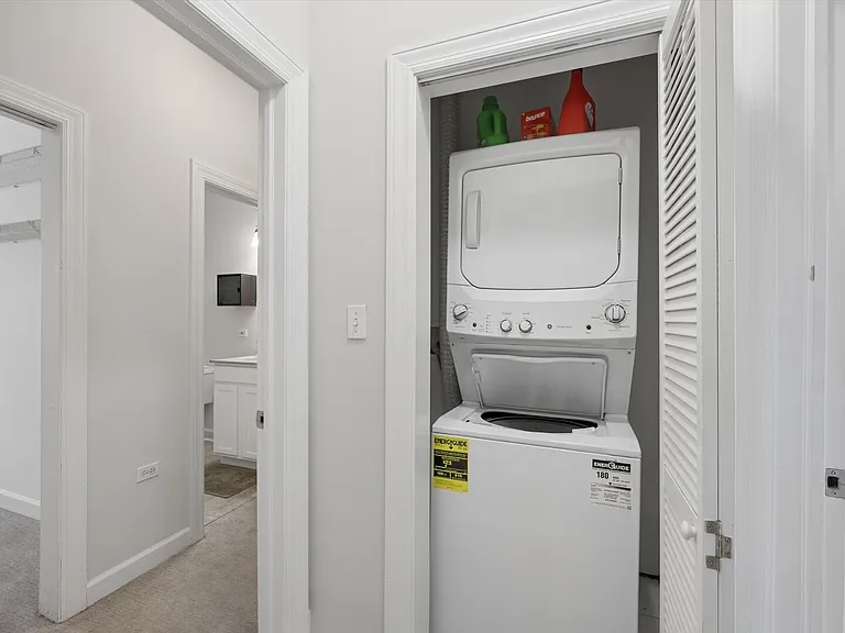3042 W Diversey Ave #G — Photo 7