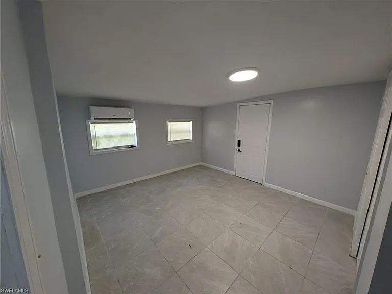 111 Palmetto Ln W — Photo 6