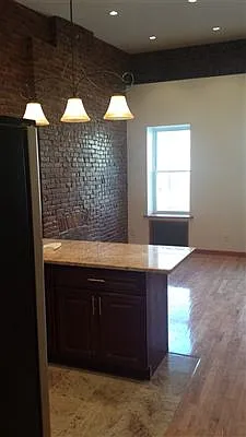 Rented by Robin D Plummer, LREB | media 5