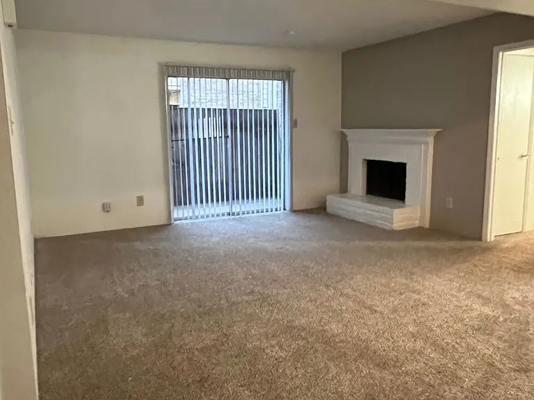 Emerald Cove Apartments — Photo 125