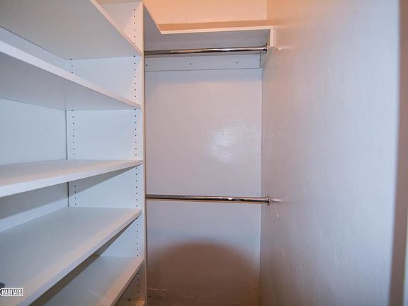 4th image of 201 W 77th St APT 4A